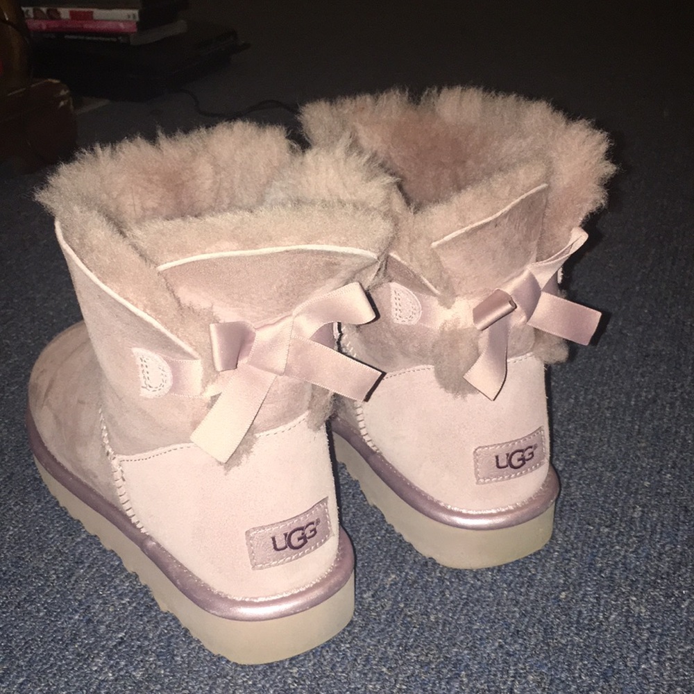 Light (lavender) purple low ugg boots